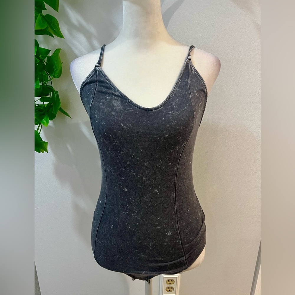 American Eagle Acid Wash Strappy Heathered Black Body Suit Top Size‎ Small